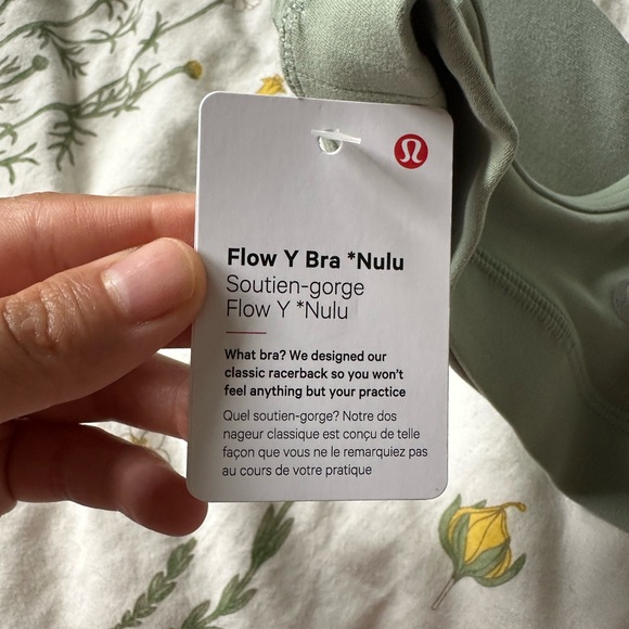 *SOLD* BNWT Flow Y Bra size 6 palm court lululemon - Picture 4 of 6